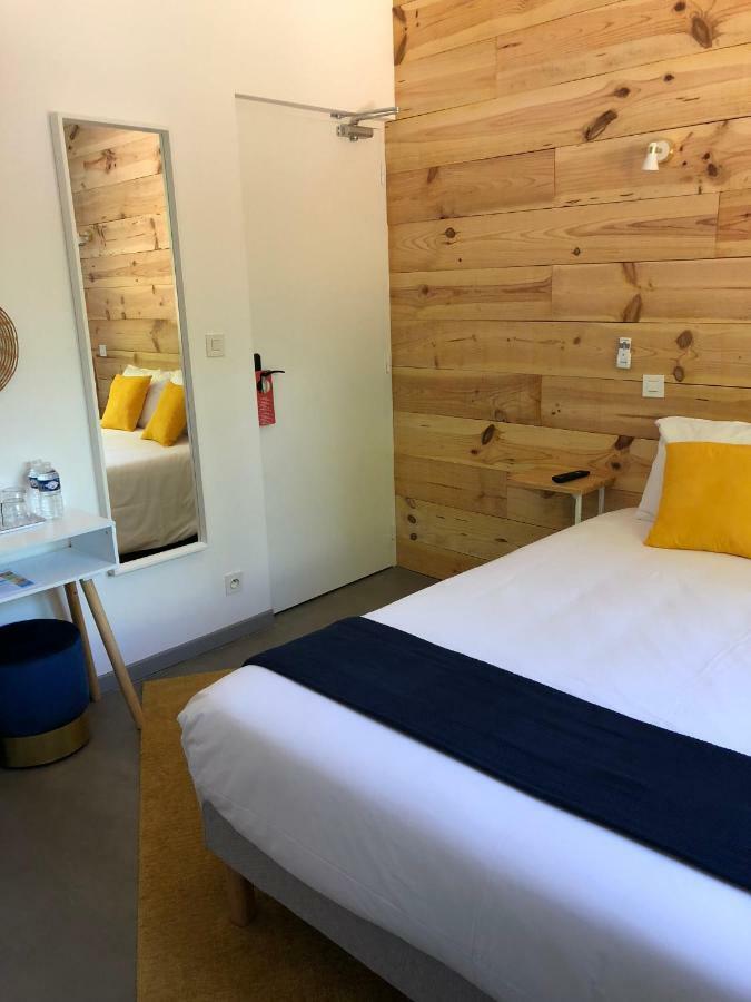 Hotel Du Lac D'Arjuzanx Exteriör bild